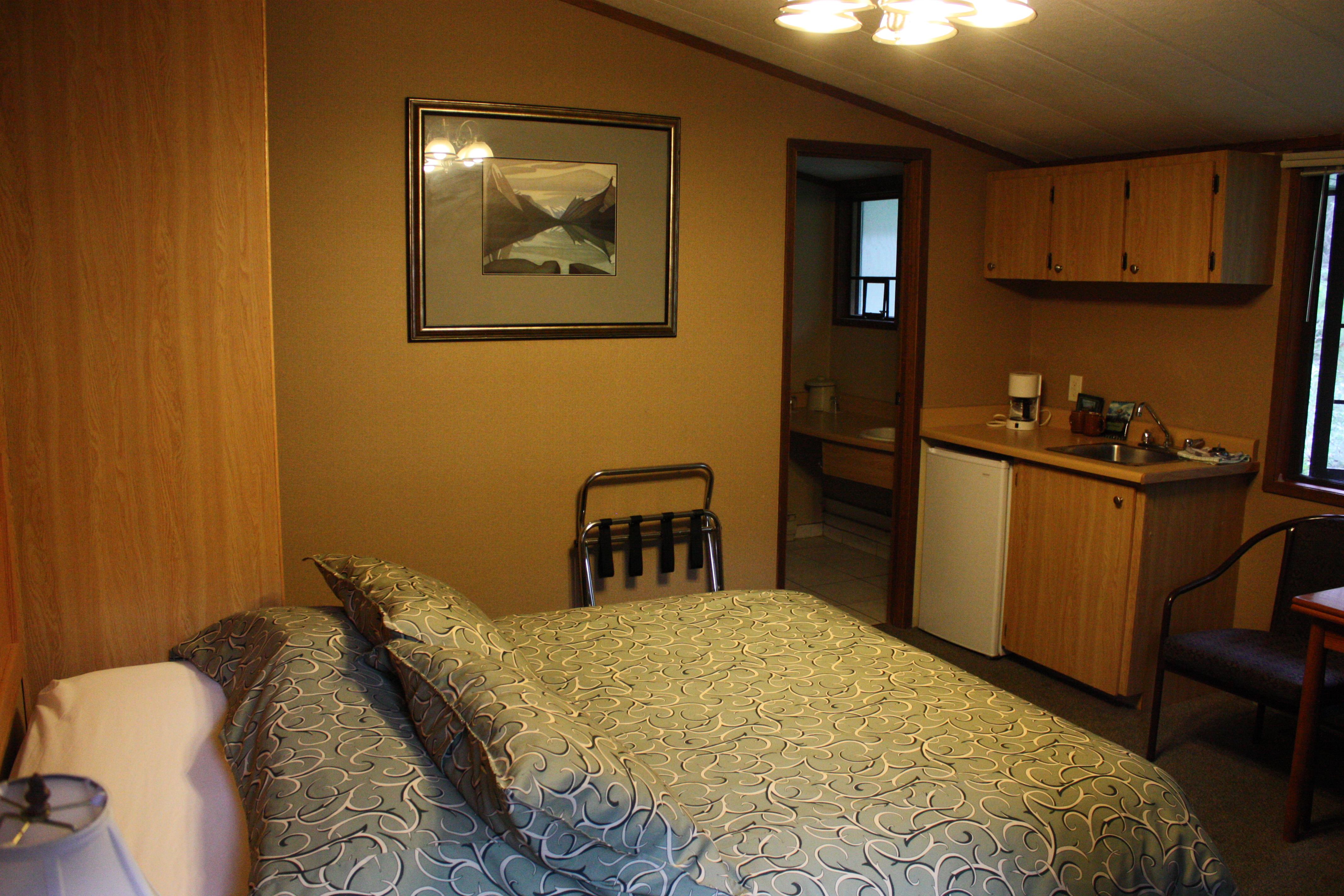 Sunwapta Falls Rocky Mountain Lodge جاسبر المظهر الخارجي الصورة