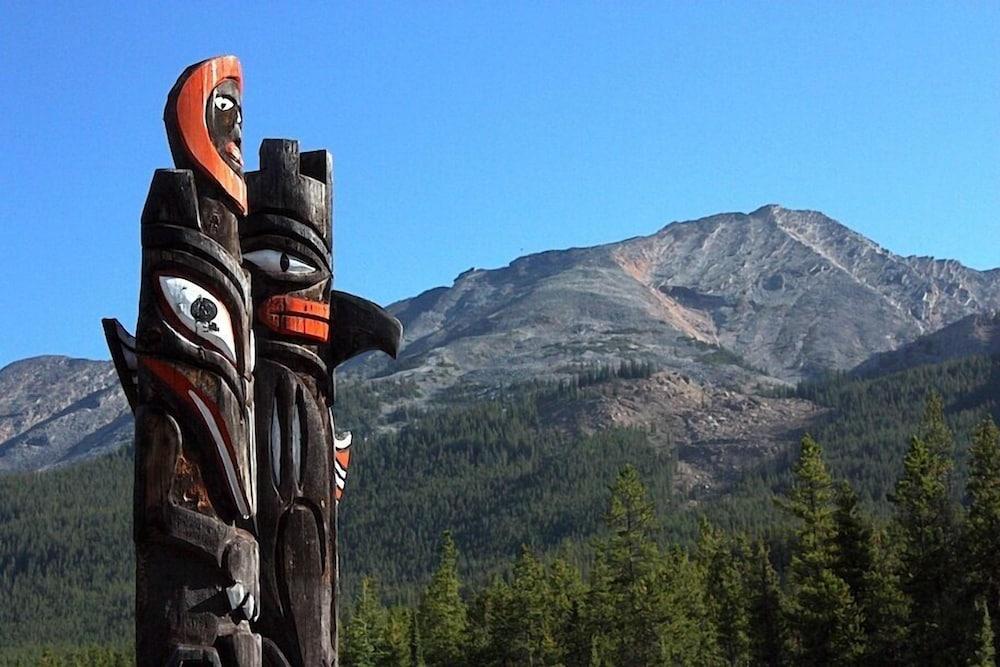 Sunwapta Falls Rocky Mountain Lodge جاسبر المظهر الخارجي الصورة
