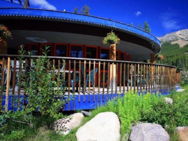 Sunwapta Falls Rocky Mountain Lodge جاسبر المظهر الخارجي الصورة